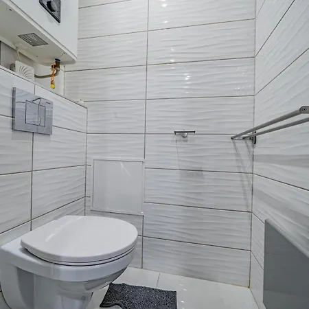 Move In Apartment